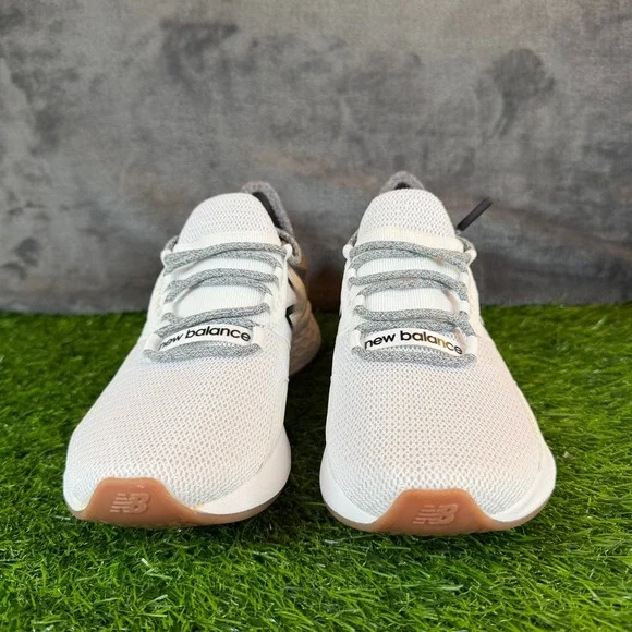 New Balance Fresh Foam Roav Tee Shirt Running Shoes White Grey Womens size 6 - Picture 3 of 13